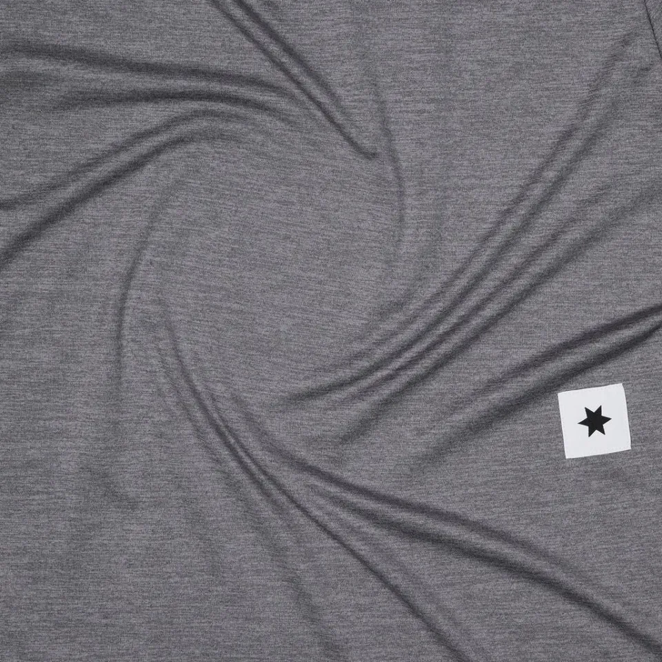 CLEAN PACE LONG SLEEVE LÖPARTRÖJA