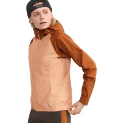 PRO TRAIL 2L LIGHT WEIGHT LÖPARJACKA